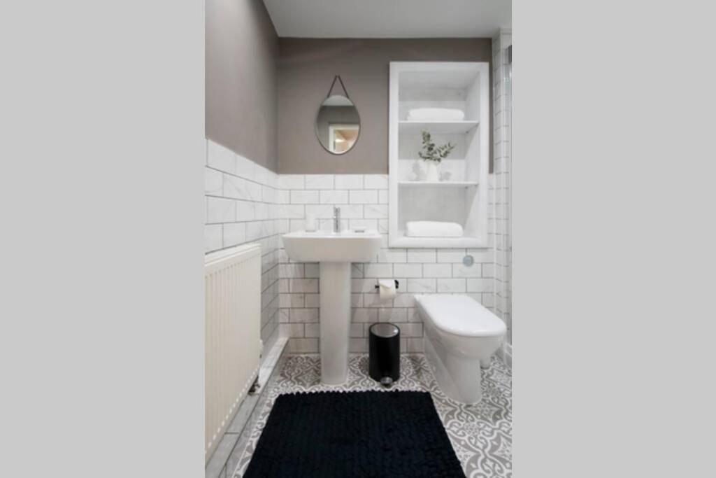 Modern Apartment In Leamington Spa City Centre Экстерьер фото